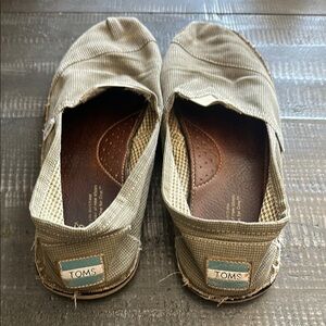 TOMS Men's Casual Slip-On Shoes - light olive green